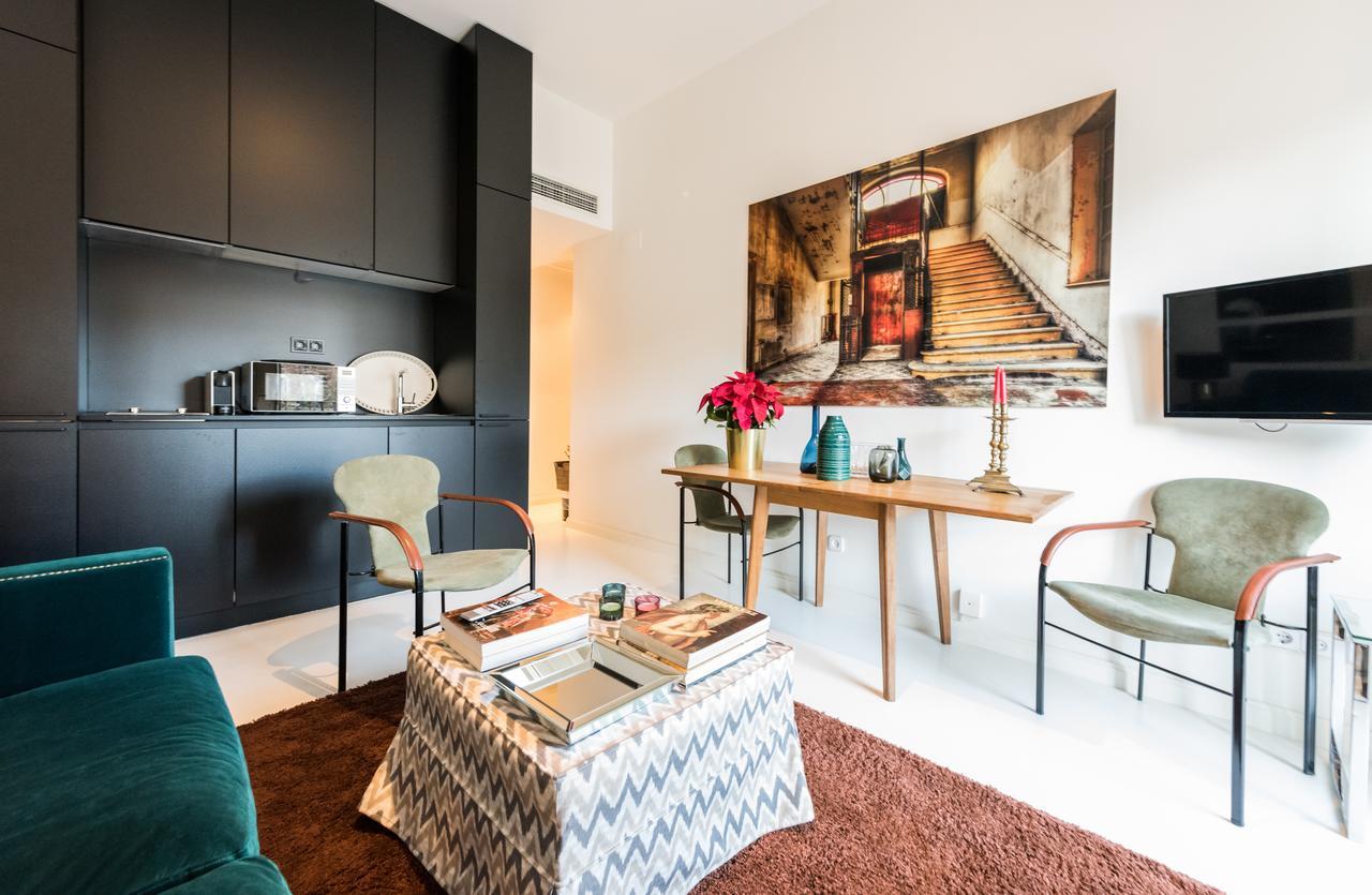 Apartmán Plaza Santa Ana Madrid Exteriér fotografie